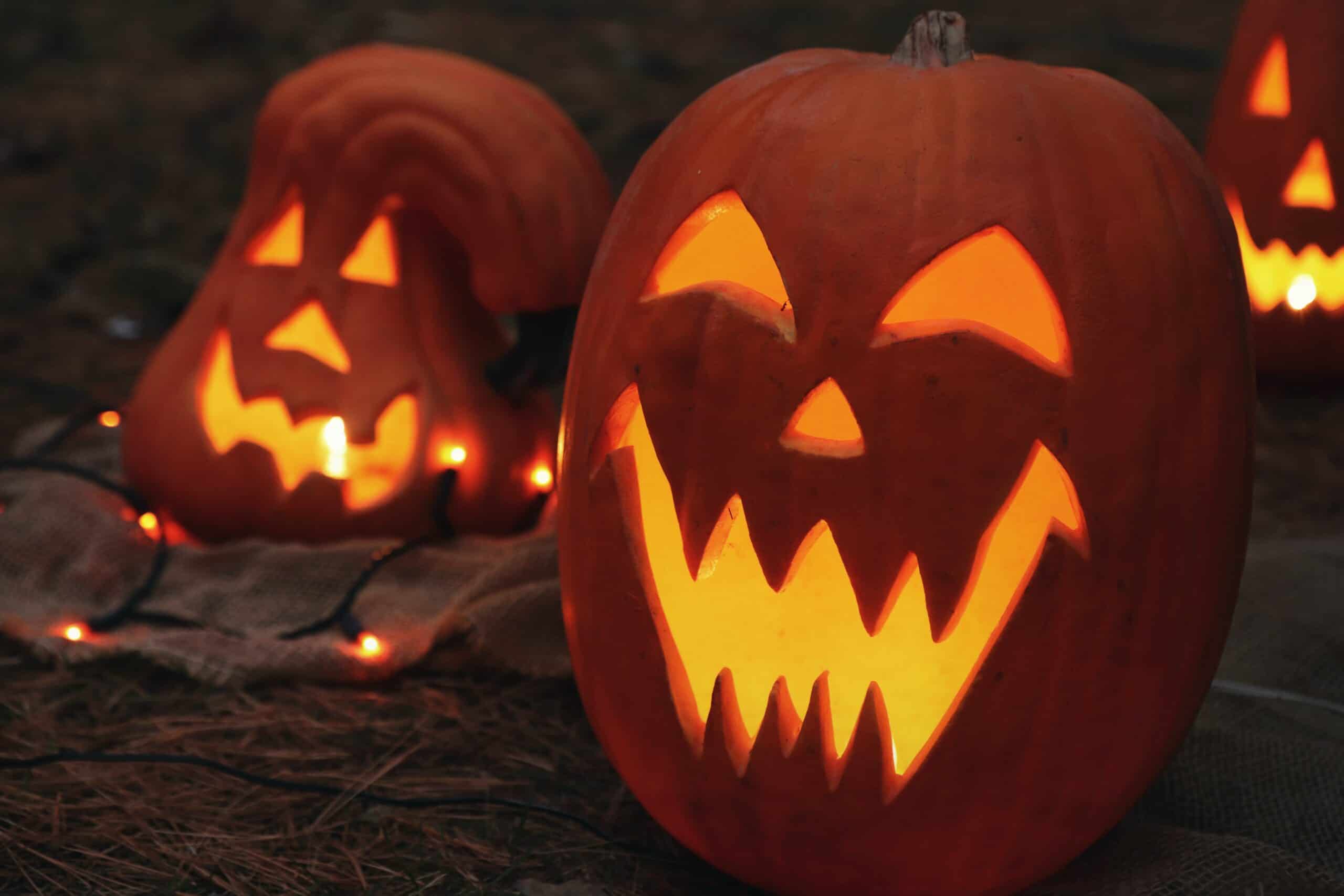I 10 Migliori Disegni per Intagliare la Zucca di Halloween